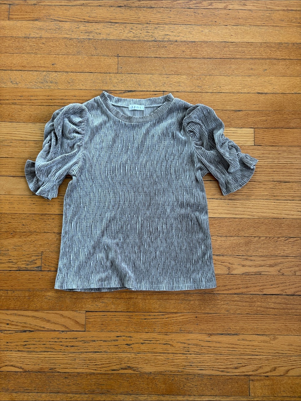 Women's Puff-Sleeve Ribbed Blouse - Gray